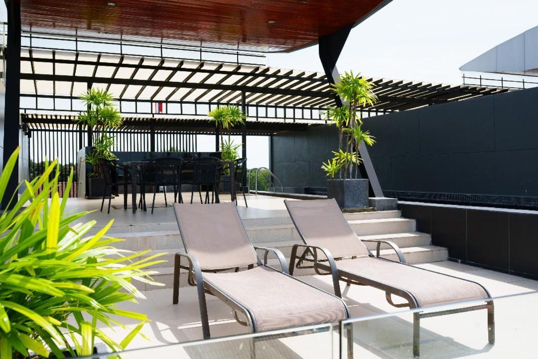 Aqua Villa Rawai Екстер'єр фото